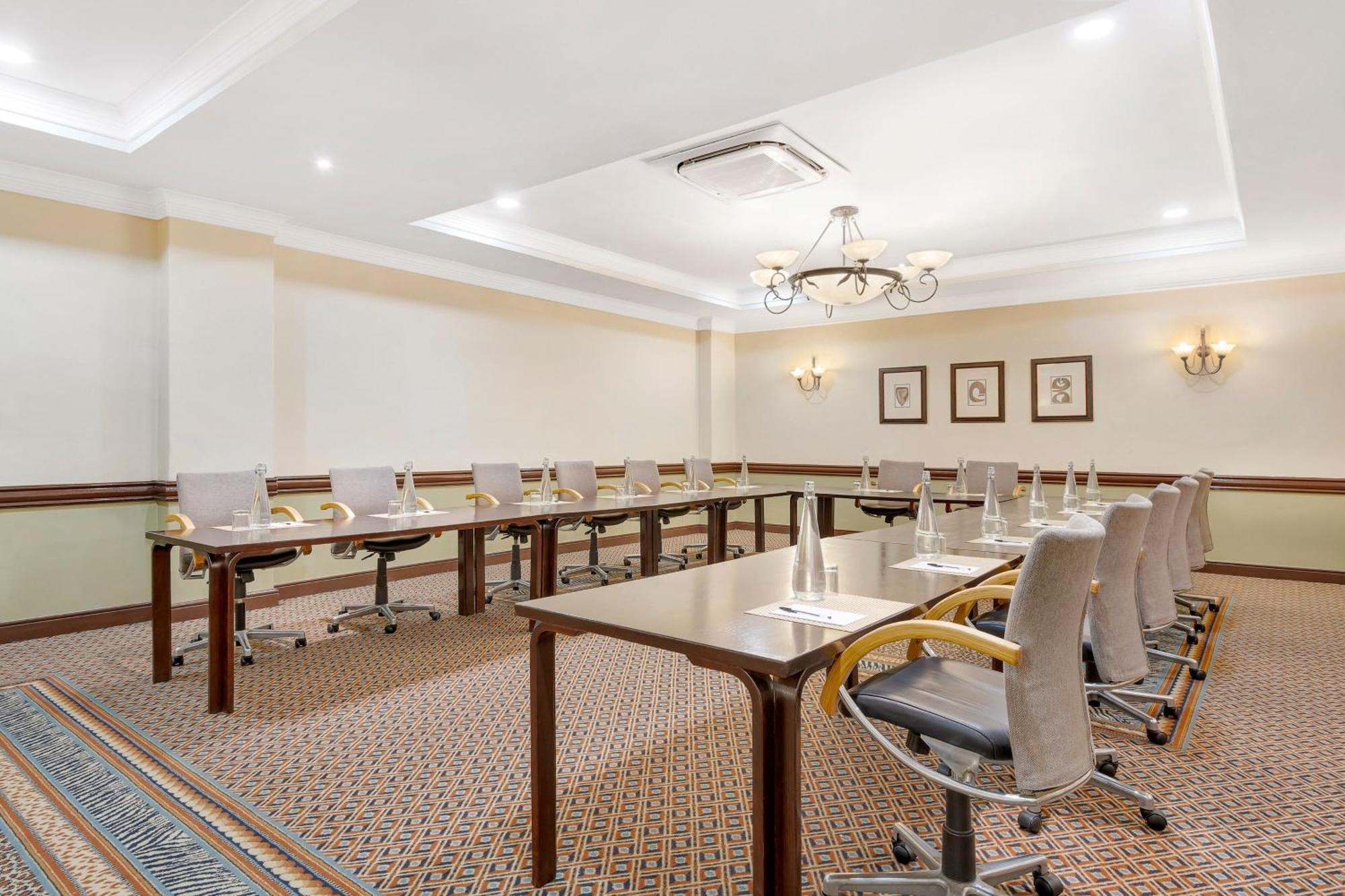 Protea Hotel By Marriott Blantyre Ryalls Екстериор снимка