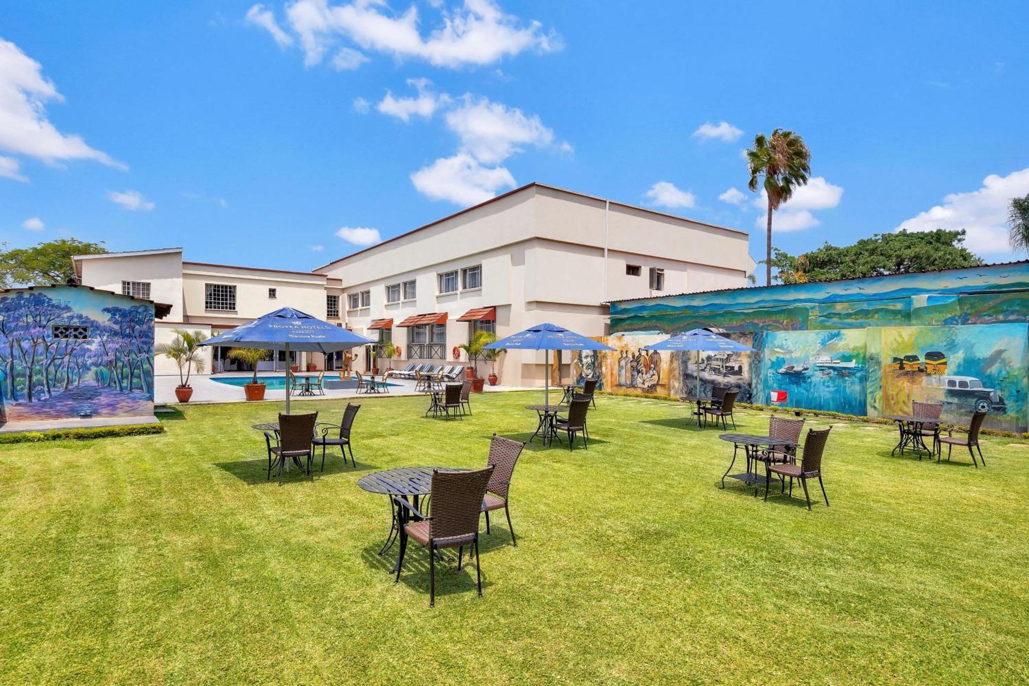 Protea Hotel By Marriott Blantyre Ryalls Екстериор снимка