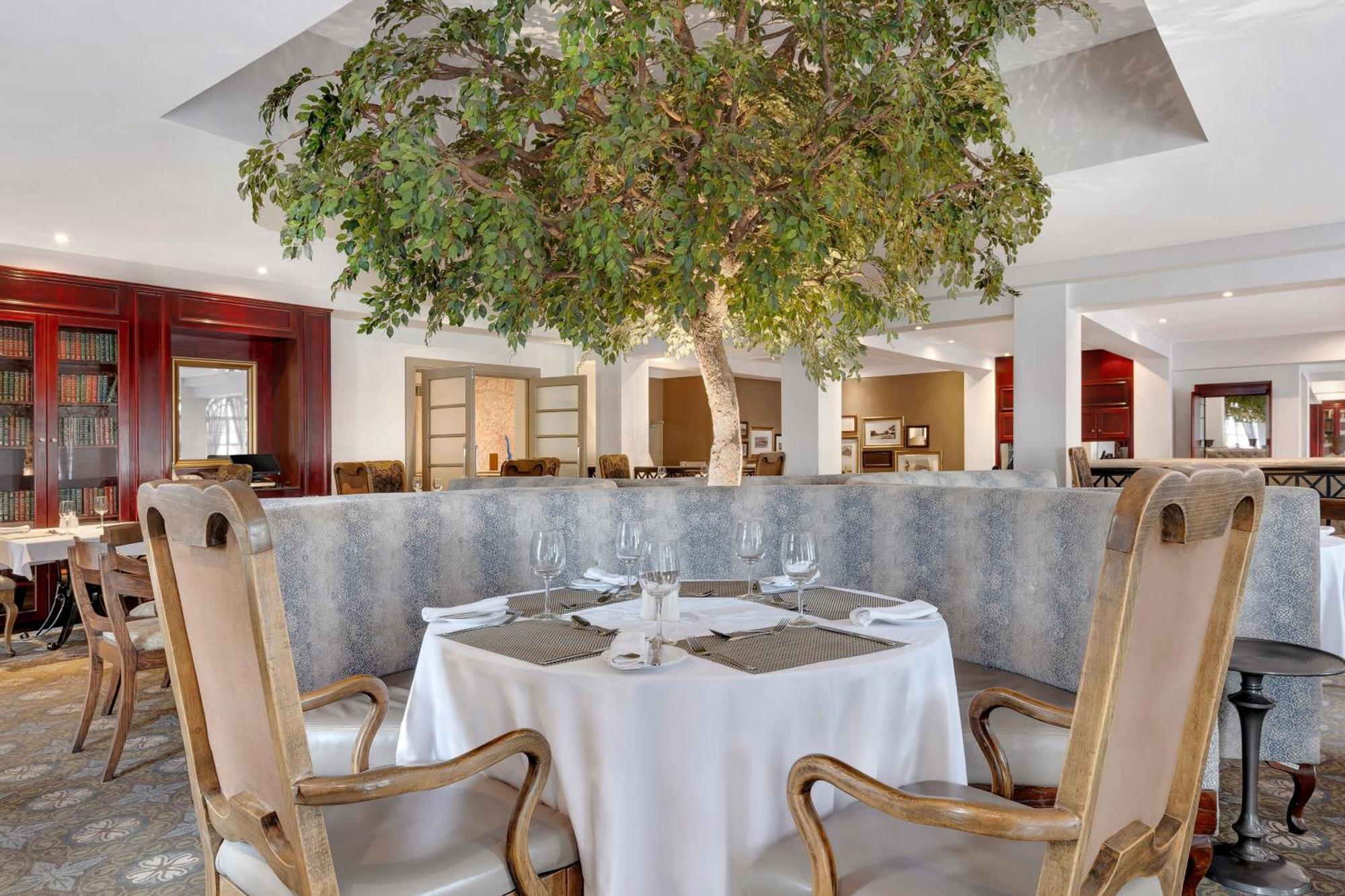 Protea Hotel By Marriott Blantyre Ryalls Екстериор снимка