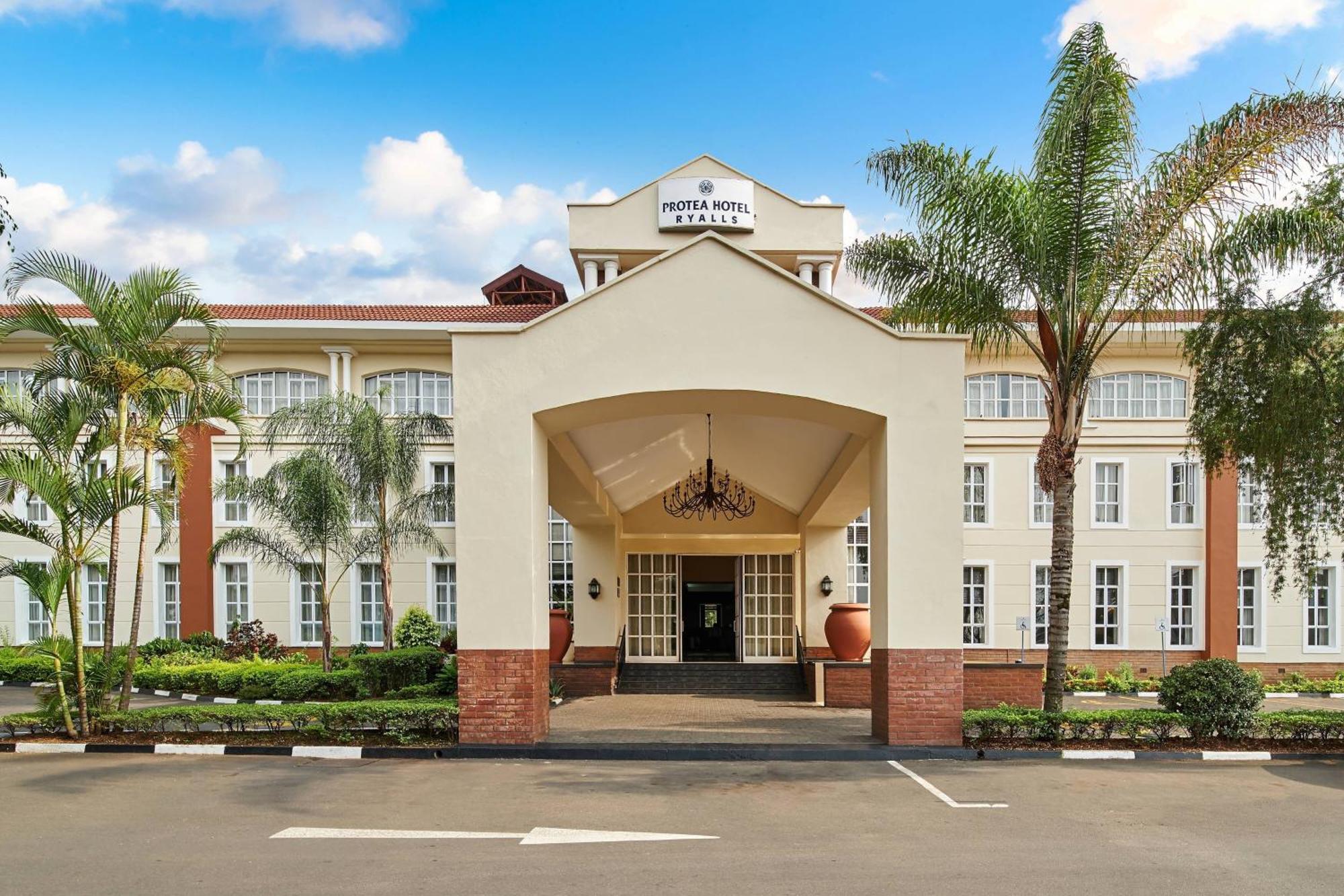 Protea Hotel By Marriott Blantyre Ryalls Екстериор снимка